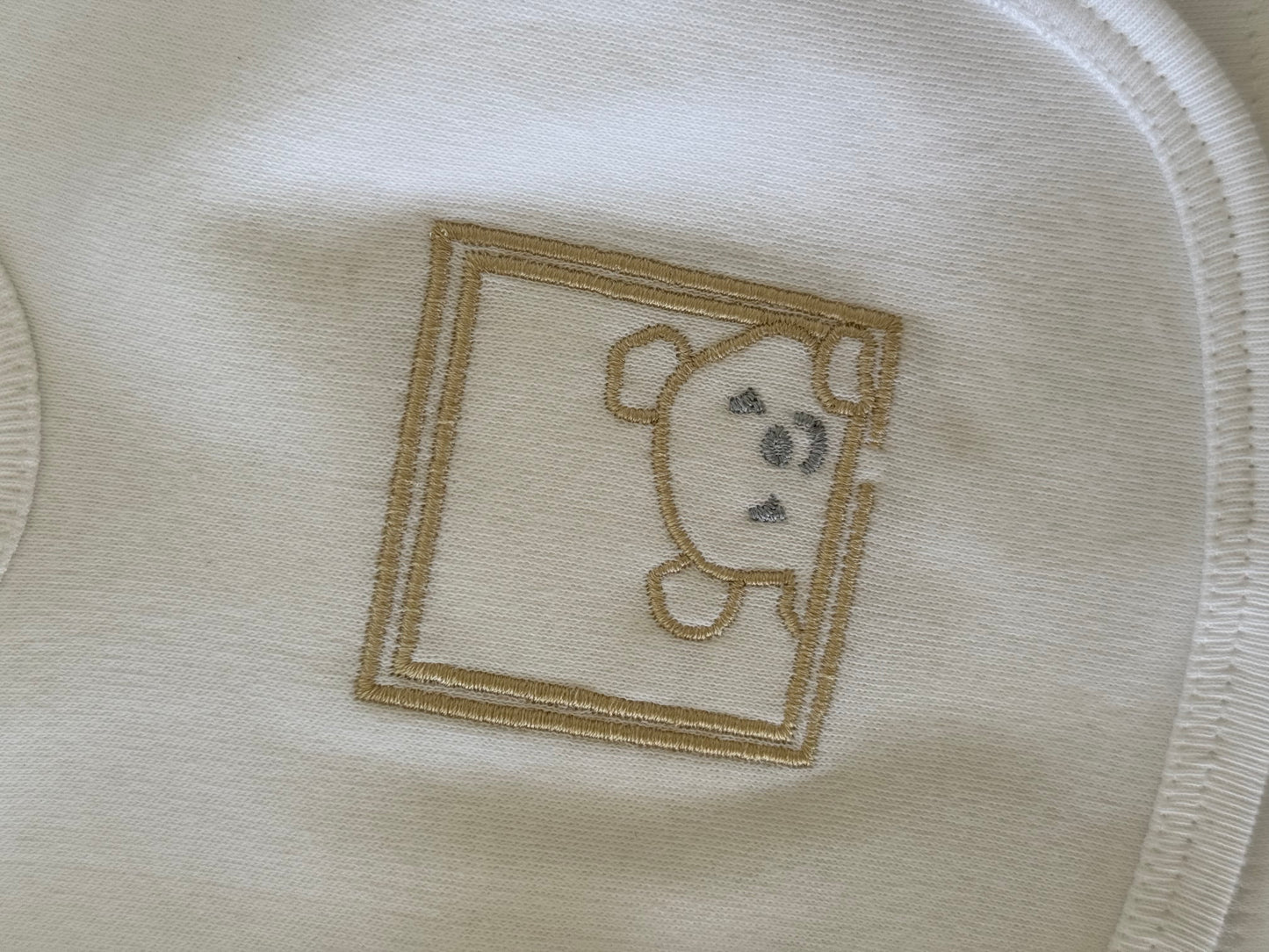 Kompletić sa vezom ,,Meda’’