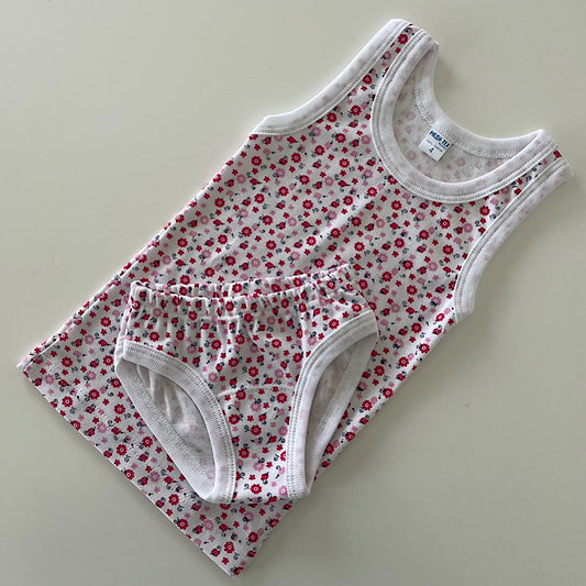 Kompletić gaće i majica ,, Cvetići’’